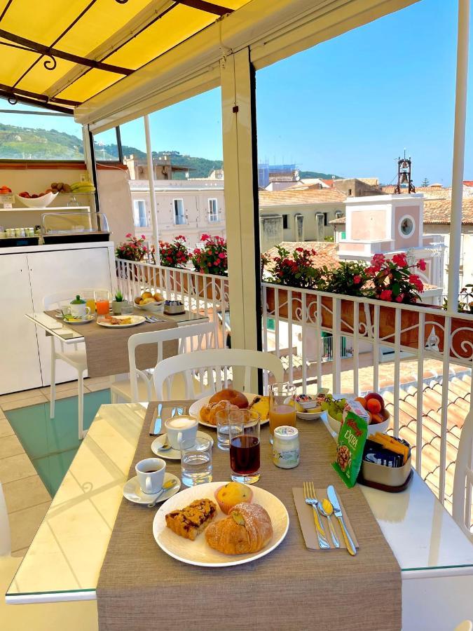 Bed and Breakfast Residenza Il Barone Тропея Экстерьер фото